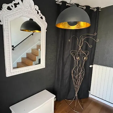 Entier, Calme, Confortable Et Spacieux Apartamento